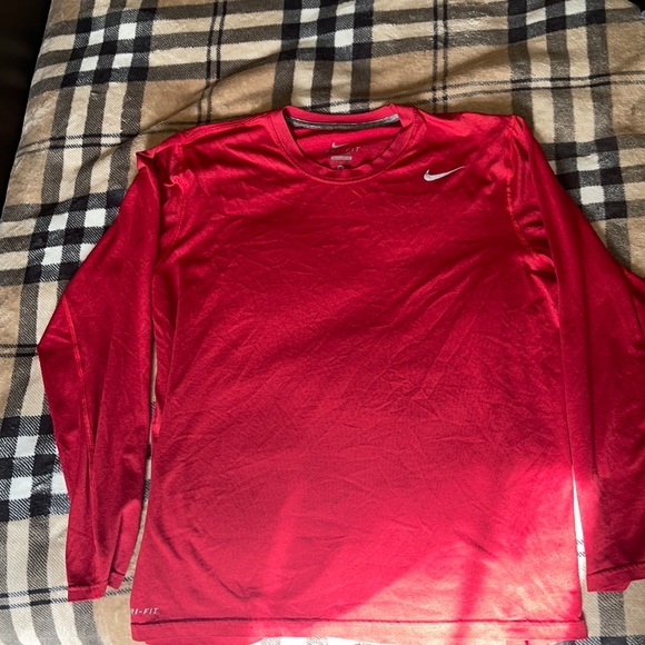 🔥🔥NIKE SWEATSHIRT🔥🔥 - Picture 1 of 3